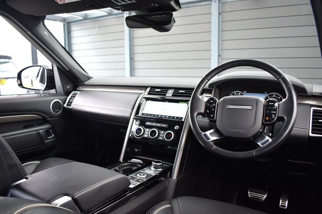 Used Land Rover Discovery 2019 for sale - 78068338: Photo 2