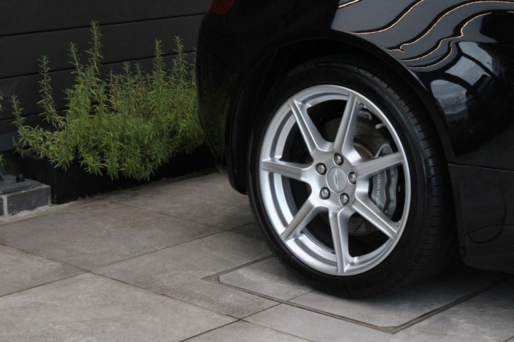 Used Aston Martin Vantage 2007 for sale - 76569968: Photo 31