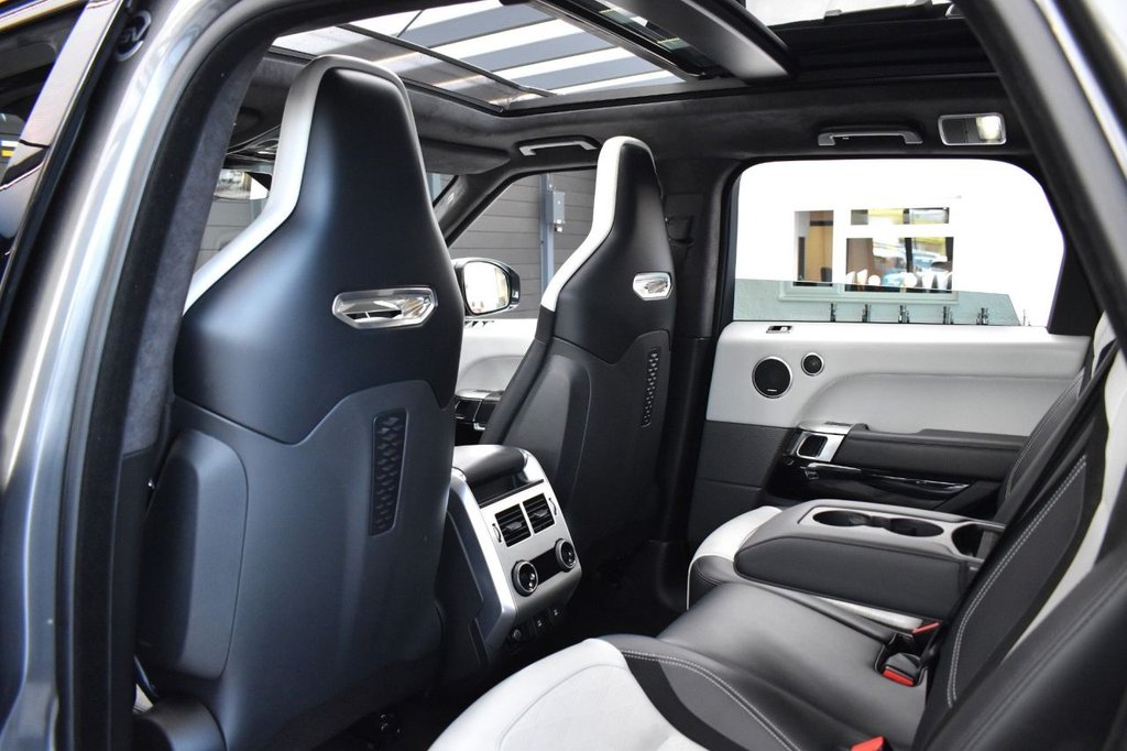 Used Land Rover Range Rover Sport 2018 for sale - 77849875: Photo 17