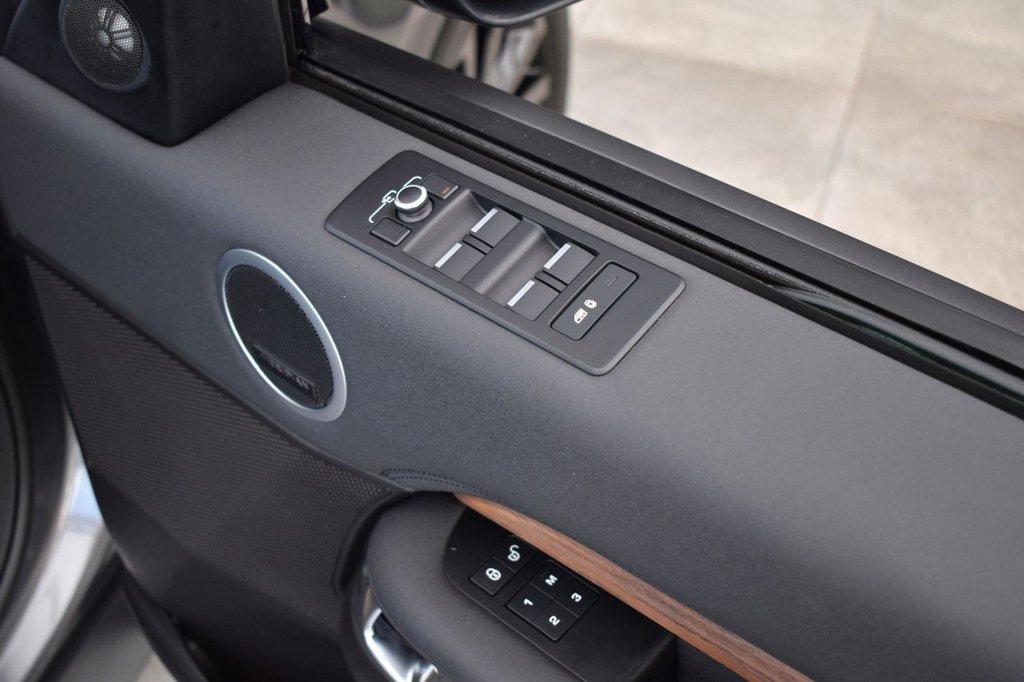 Used Land Rover Discovery 2018 for sale - 77952725: Photo 41