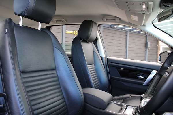 Used Land Rover Discovery Sport 2019 for sale - 76080440: Photo 2