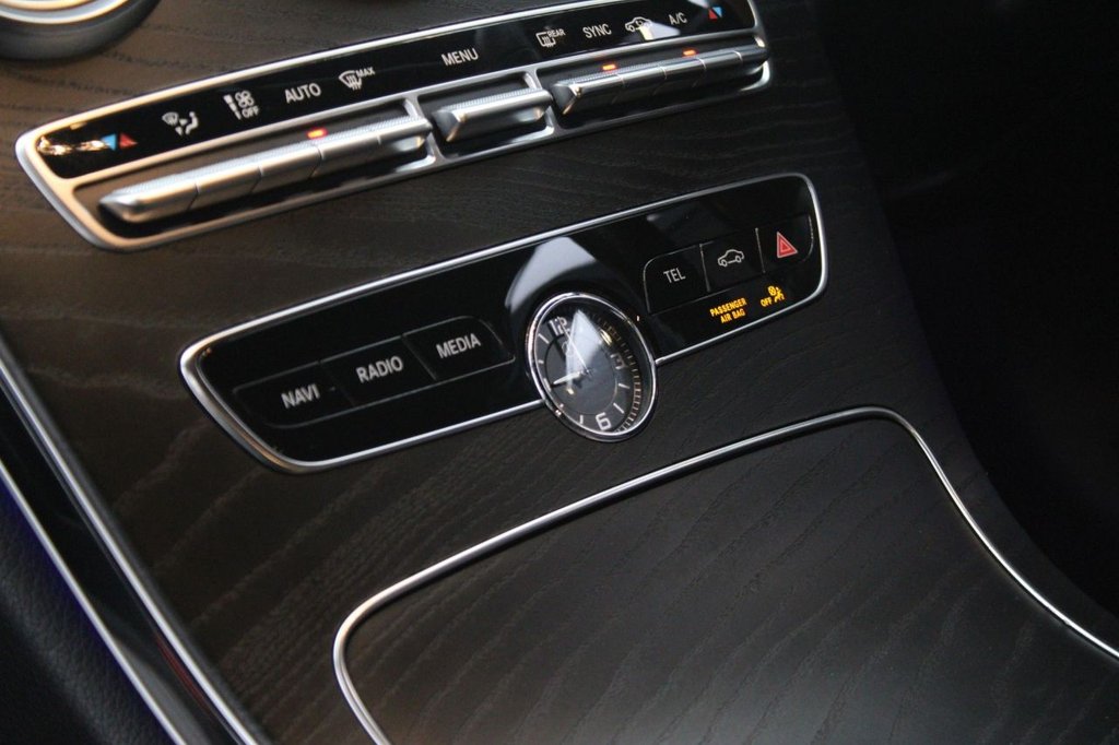 Used Mercedes-Benz C Class 2019 for sale - 76453983: Photo 5