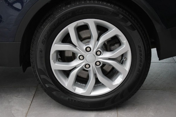 Used Land Rover Discovery 2017 for sale - 76124165: Photo 24