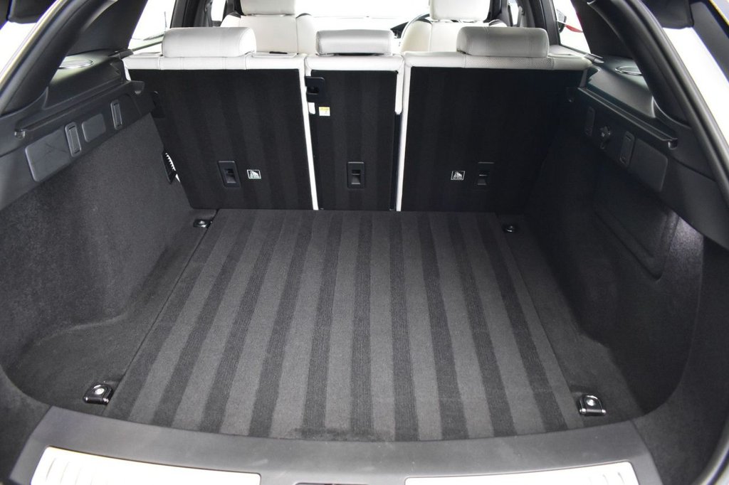 Used Land Rover Range Rover Velar 2018 for sale - 77327814: Photo 38