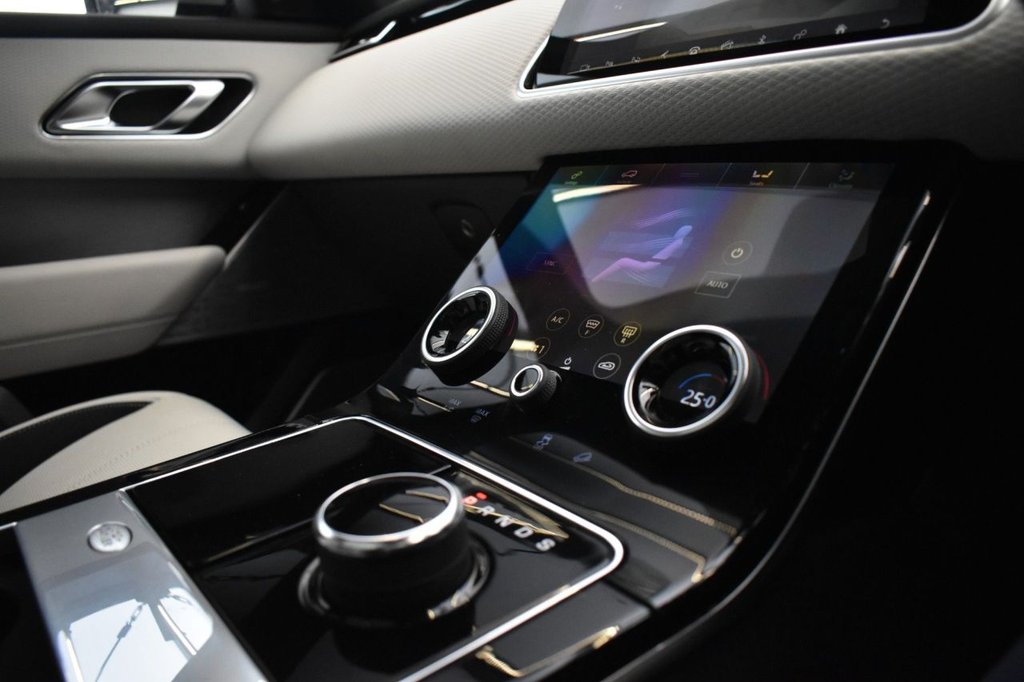 Used Land Rover Range Rover Velar 2018 for sale - 77327814: Photo 45