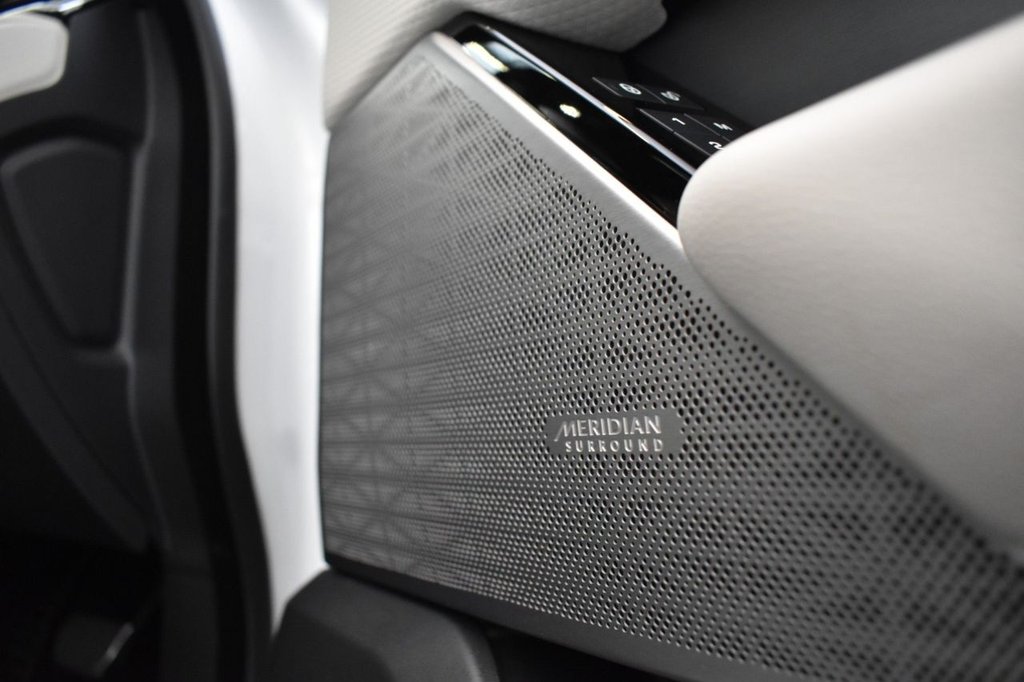 Used Land Rover Range Rover Velar 2018 for sale - 77327814: Photo 8