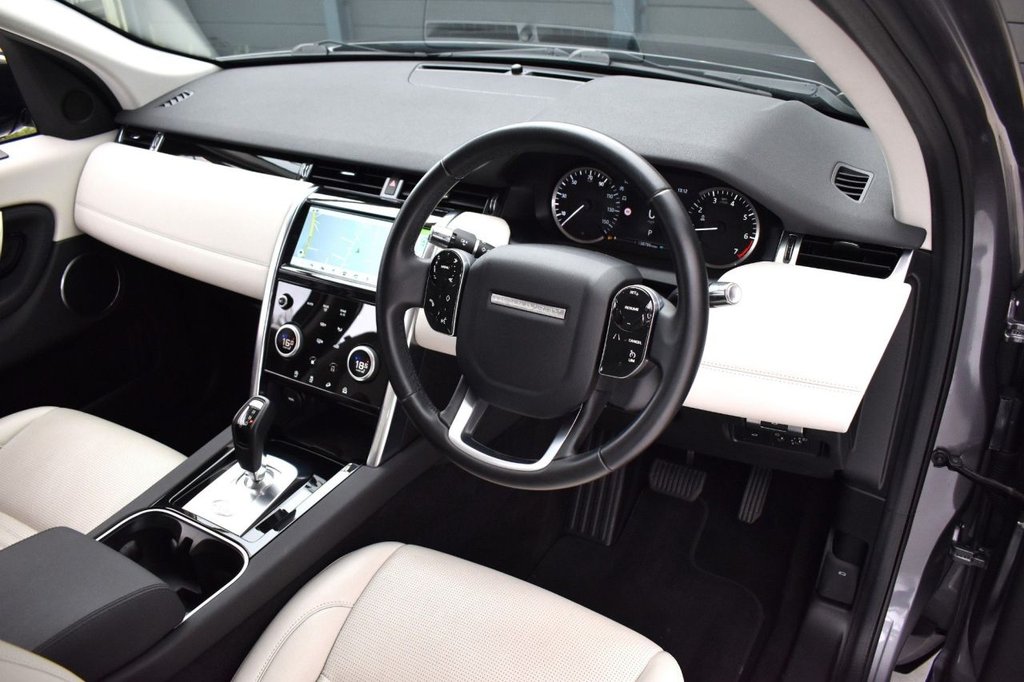 Used Land Rover Discovery Sport 2020 for sale - 77927224: Photo 2