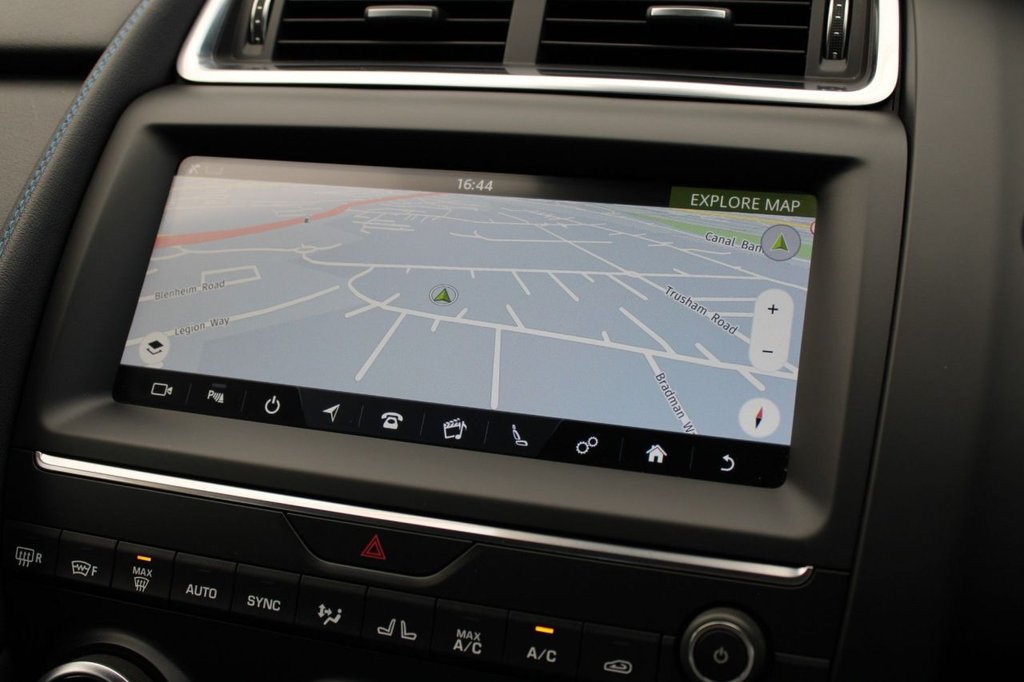 Used Jaguar E-Pace 2019 for sale - 76080568: Photo 14
