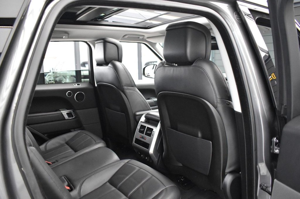 Used Land Rover Range Rover Sport 2018 for sale - 77849708: Photo 41