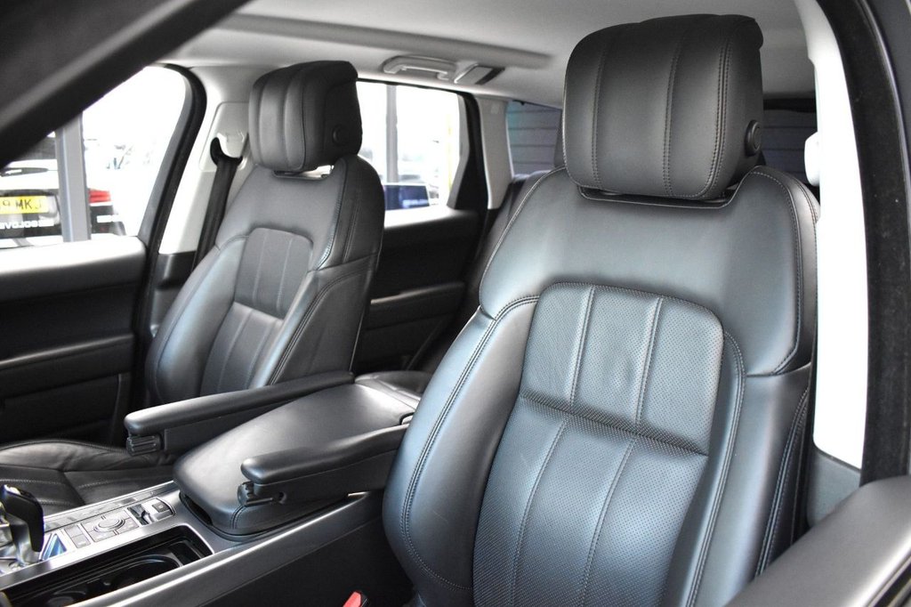 Used Land Rover Range Rover Sport 2018 for sale - 77779824: Photo 44