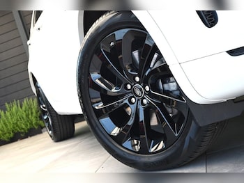 Used Land Rover Discovery Sport 2020 for sale - 79196778: Photo