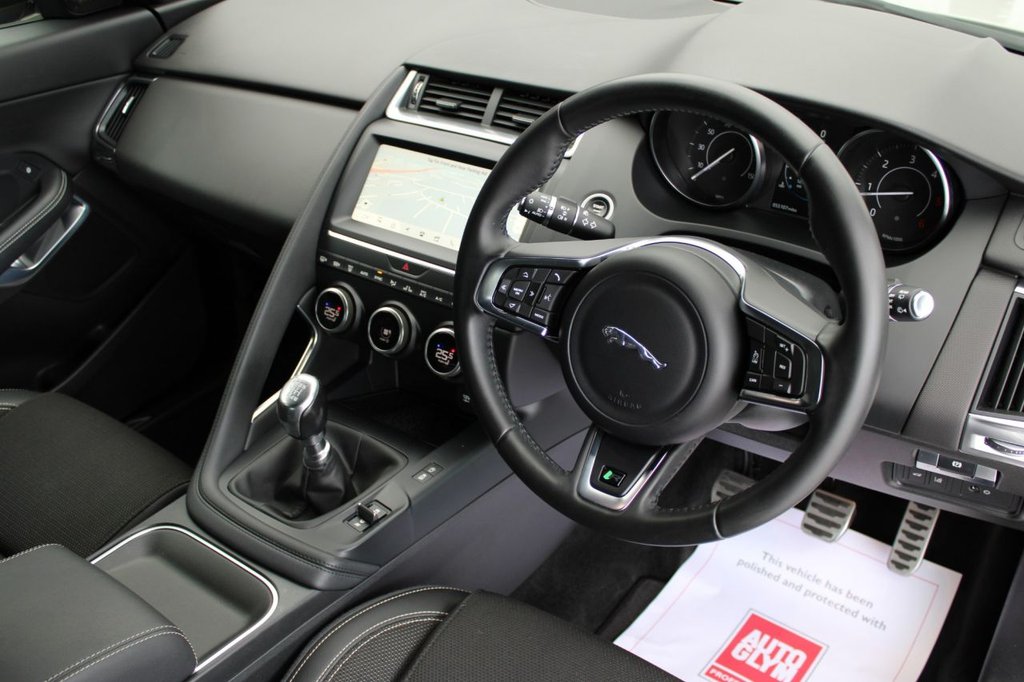 Used Jaguar E-Pace 2018 for sale - 75973867: Photo 2