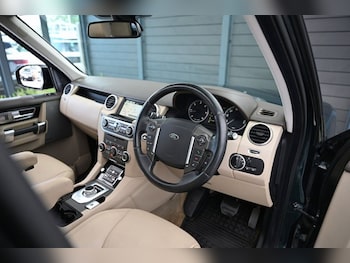 Used Land Rover Discovery 2014 for sale - 79244704: Photo