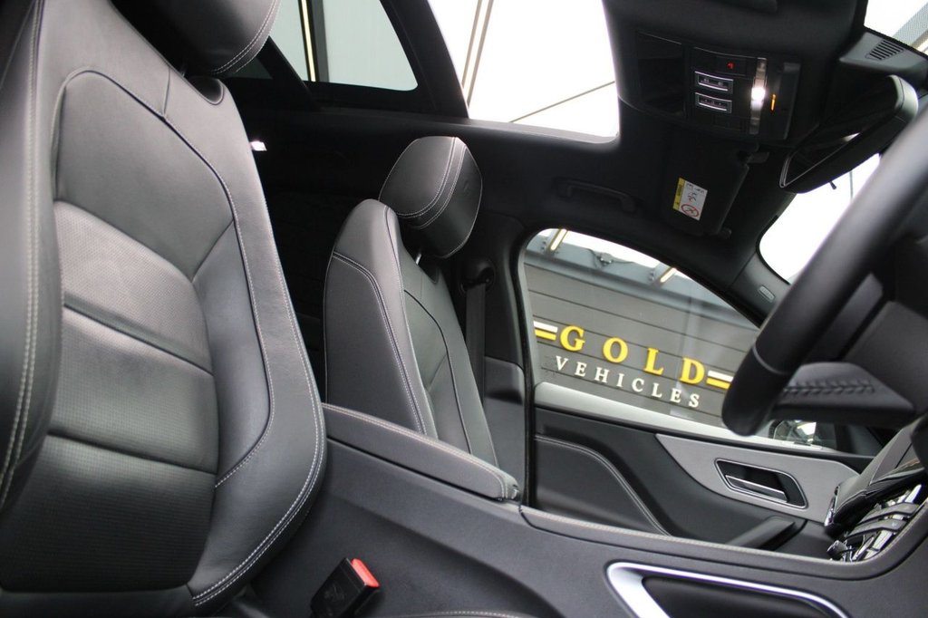 Used Jaguar F-Pace 2018 for sale - 76345158: Photo 2