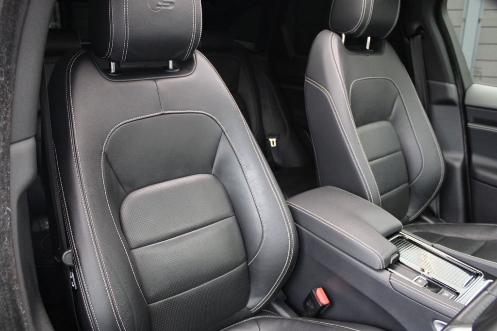 Used Jaguar F-Pace 2018 for sale - 76345158: Photo 6