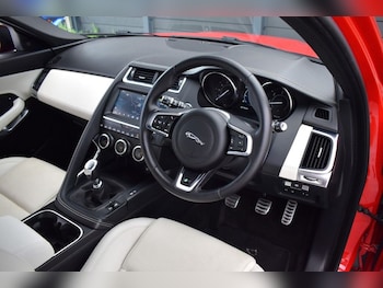 Used Jaguar E-Pace 2019 for sale - 78742939: Photo