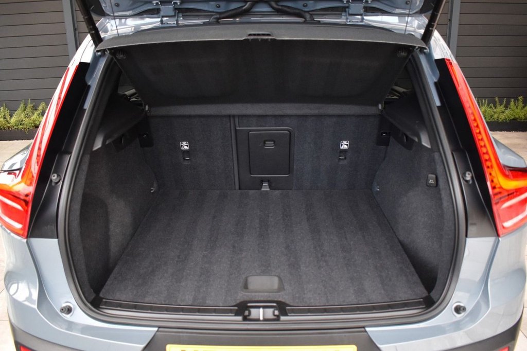 Used Volvo XC40 2023 for sale - 77436422: Photo 35