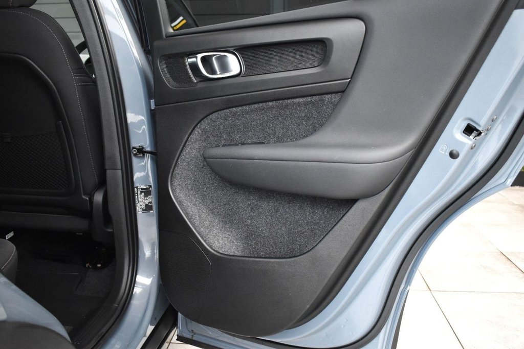 Used Volvo XC40 2023 for sale - 77436422: Photo 39