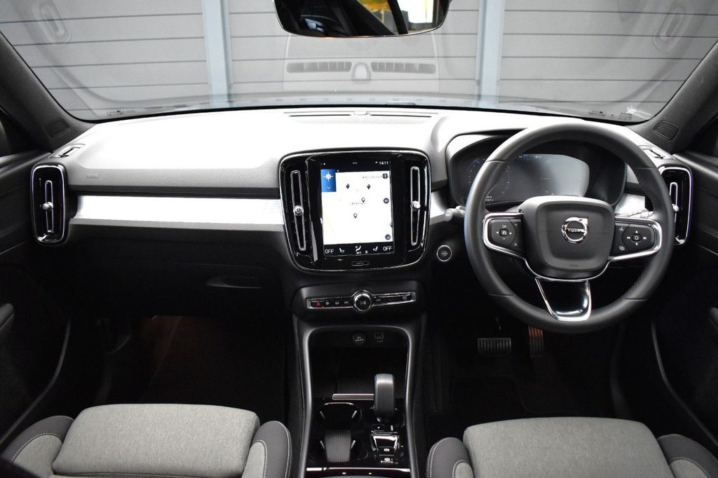 Used Volvo XC40 2023 for sale - 77436422: Photo 40