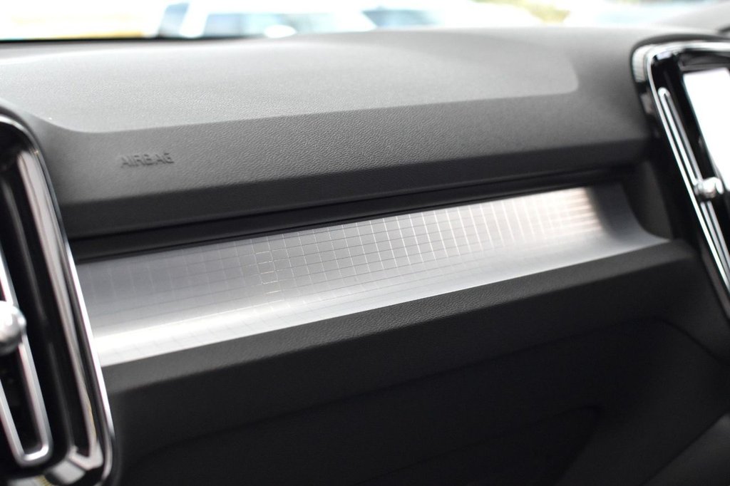 Used Volvo XC40 2023 for sale - 77436422: Photo 6