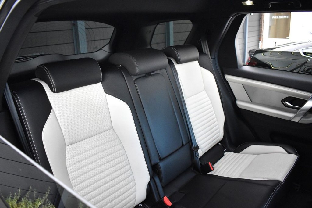 Used Land Rover Discovery Sport 2021 for sale - 77582931: Photo 39