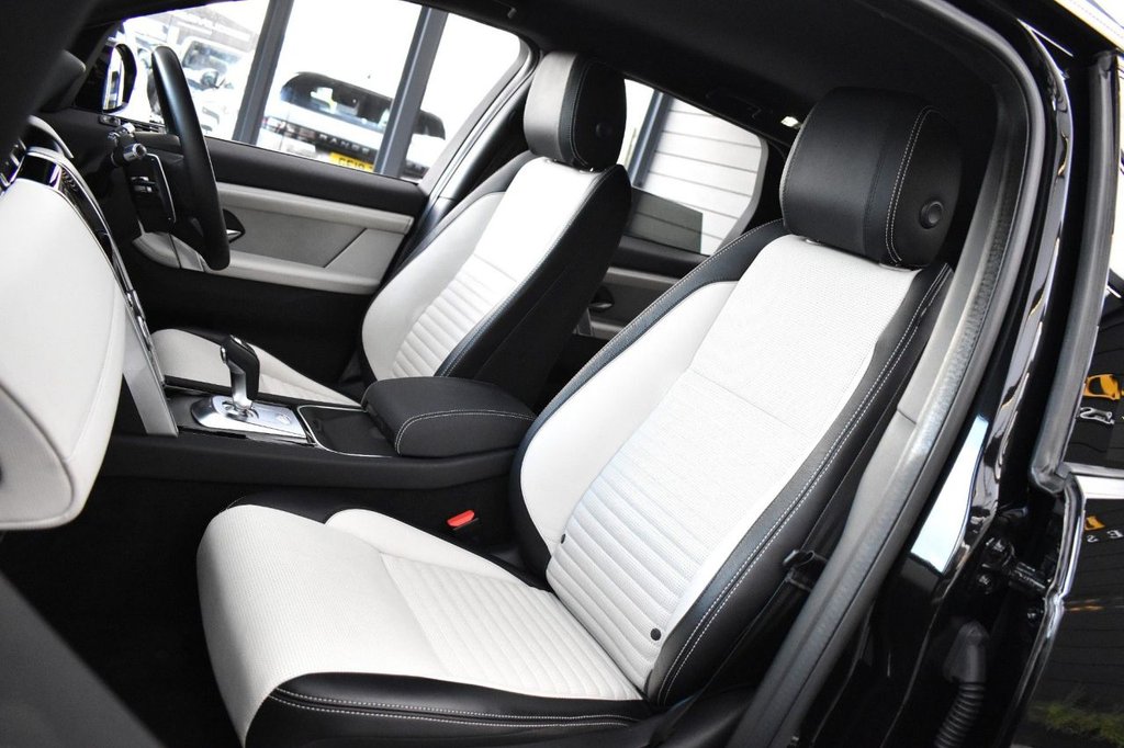 Used Land Rover Discovery Sport 2021 for sale - 77582931: Photo 40