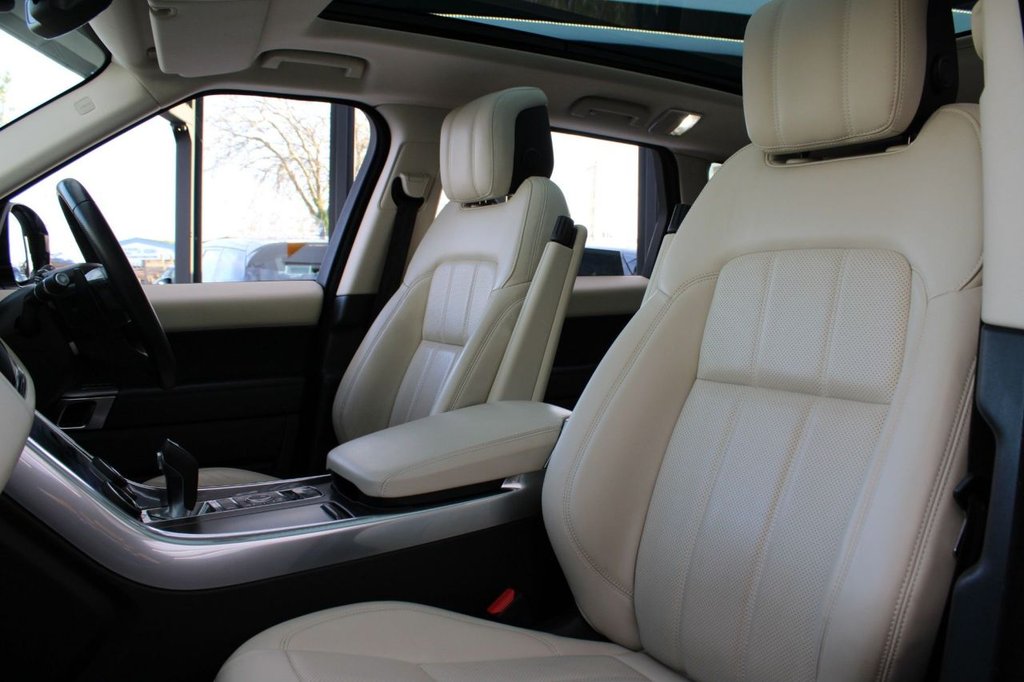 Used Land Rover Range Rover Sport 2018 for sale - 76962625: Photo 32
