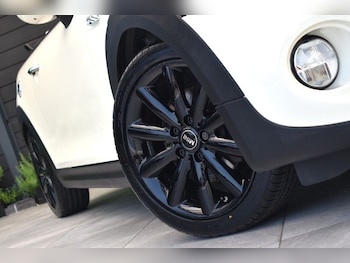 Used MINI Convertible 2017 for sale - 79009517: Photo