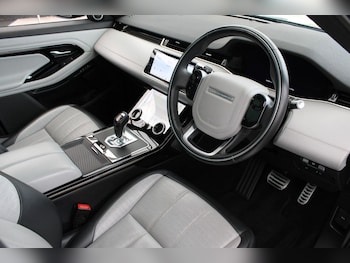 Used Land Rover Range Rover Evoque 2020 for sale - 76454310: Photo