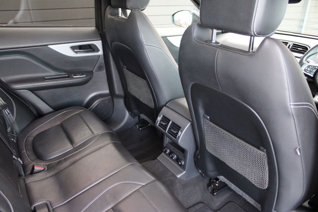 Used Jaguar F-Pace 2018 for sale - 76406398: Photo 10