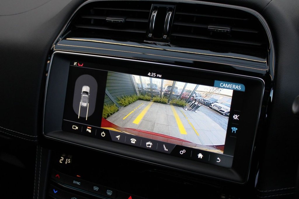 Used Jaguar F-Pace 2018 for sale - 76406398: Photo 24