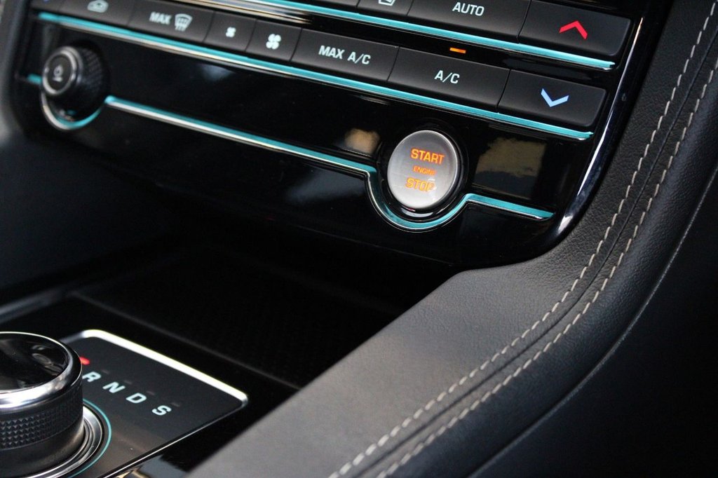 Used Jaguar F-Pace 2018 for sale - 76406398: Photo 28