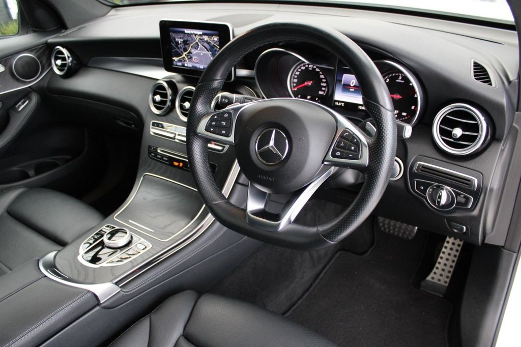 Used Mercedes-Benz GLC 2018 for sale - 76279601: Photo 2