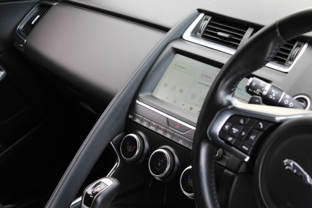 Used Jaguar E-Pace 2018 for sale - 76454225: Photo 6