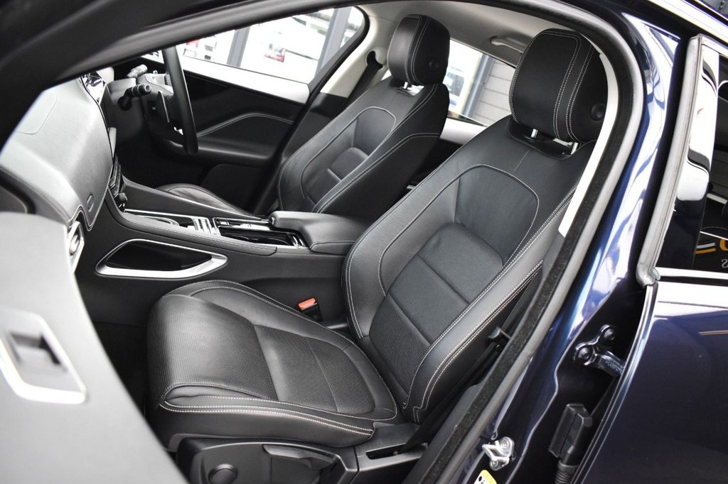 Used Jaguar F-Pace 2018 for sale - 78008769: Photo 6