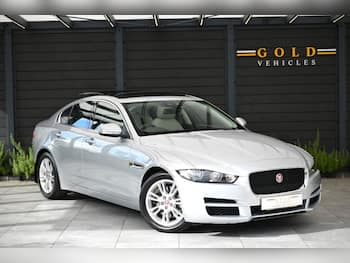 Used Jaguar XE 2017 for sale - 79856357: Photo