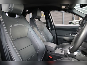 Used Jaguar E-Pace 2019 for sale - 77287681: Photo