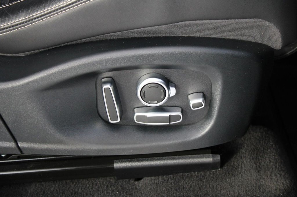 Used Jaguar E-Pace 2019 for sale - 77287681: Photo 8