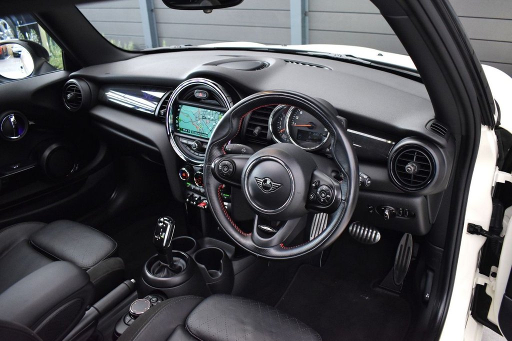 Used MINI Hatch 2018 for sale - 77927306: Photo 2