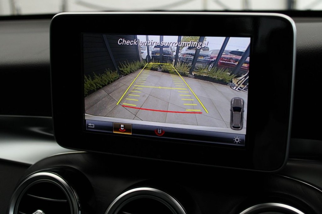 Used Mercedes-Benz GLC 2018 for sale - 76654744: Photo 12