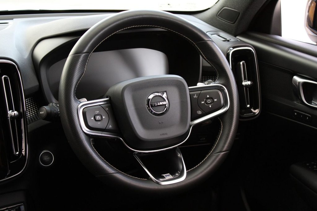 Used Volvo XC40 2019 for sale - 76223360: Photo 4