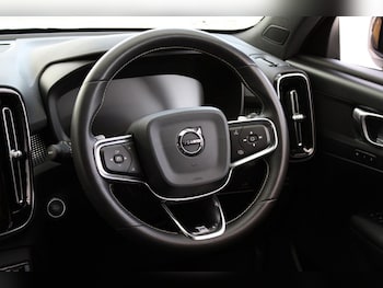 Used Volvo XC40 2019 for sale - 76223360: Photo 4