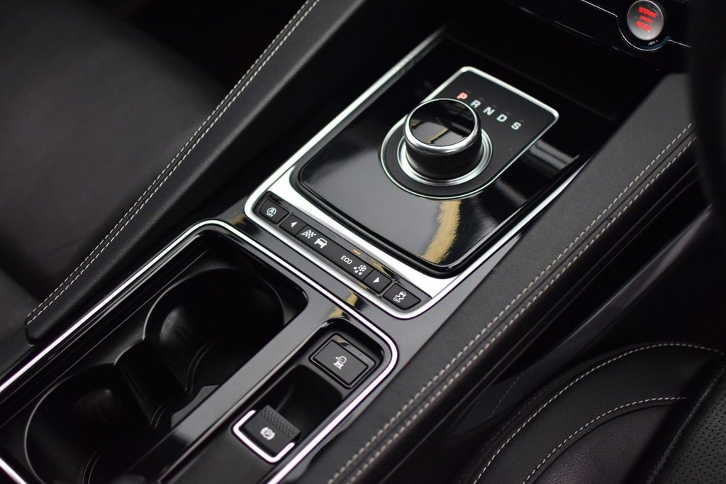 Used Jaguar F-Pace 2018 for sale - 78110266: Photo 14