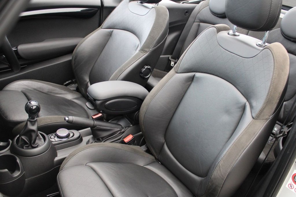 Used MINI Convertible 2017 for sale - 77212134: Photo 22