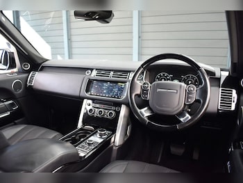Used Land Rover Range Rover 2017 for sale - 78167000: Photo