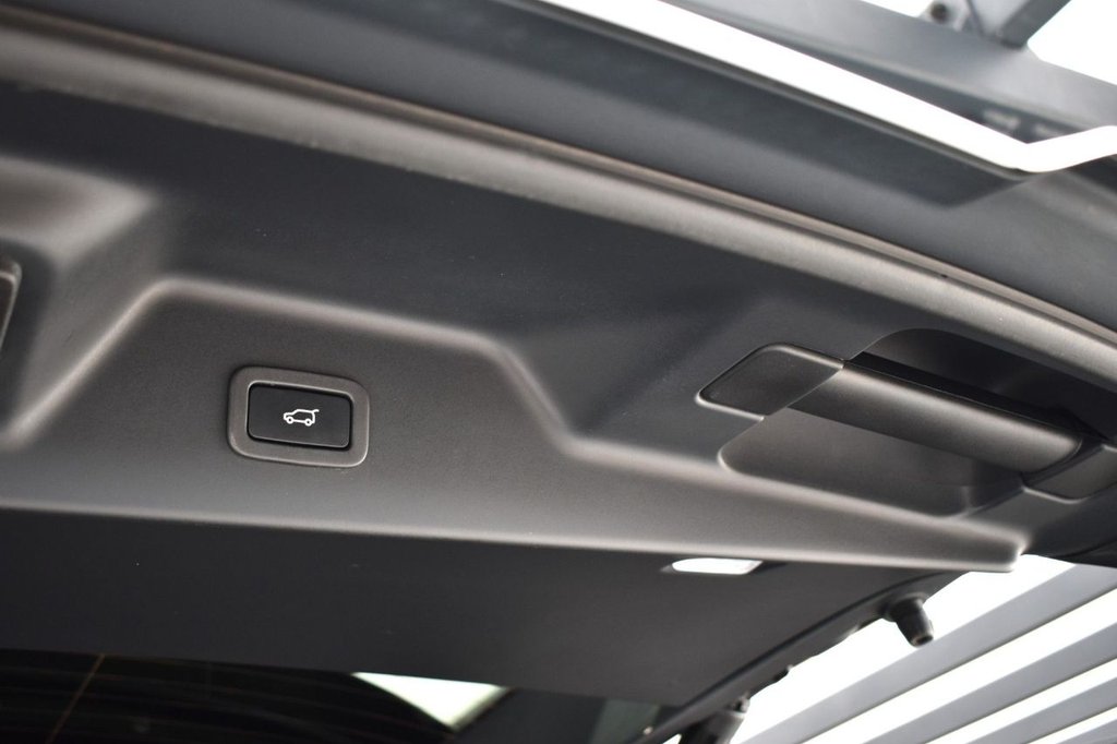 Used Land Rover Range Rover 2017 for sale - 78167000: Photo 31