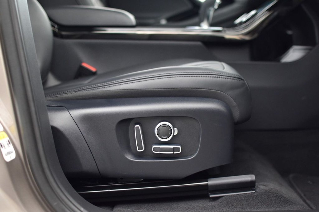 Used Land Rover Range Rover Evoque 2021 for sale - 77835316: Photo 11