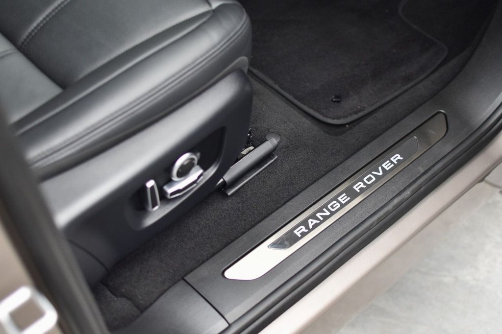 Used Land Rover Range Rover Evoque 2021 for sale - 77835316: Photo 18