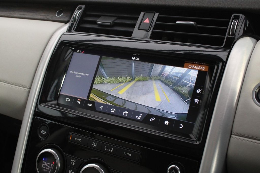 Used Land Rover Discovery 2017 for sale - 76617418: Photo 14