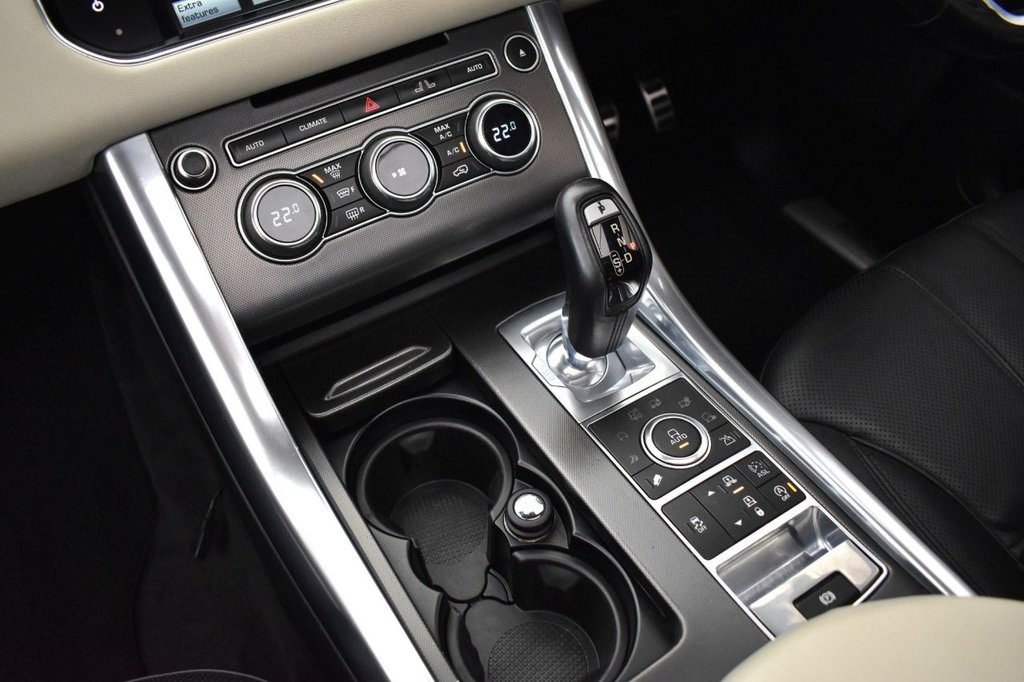 Used Land Rover Range Rover Sport 2015 for sale - 77936001: Photo 16